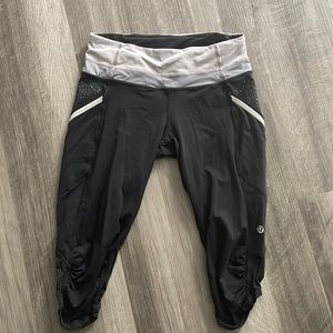 Lululemon Wunder Under Capris